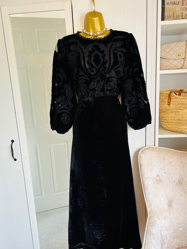 Love roses black - &,