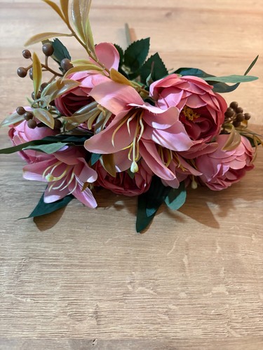Artificial flower bouquet silk